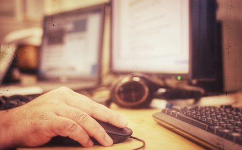 messy-workspace_t20_NQ1ezp